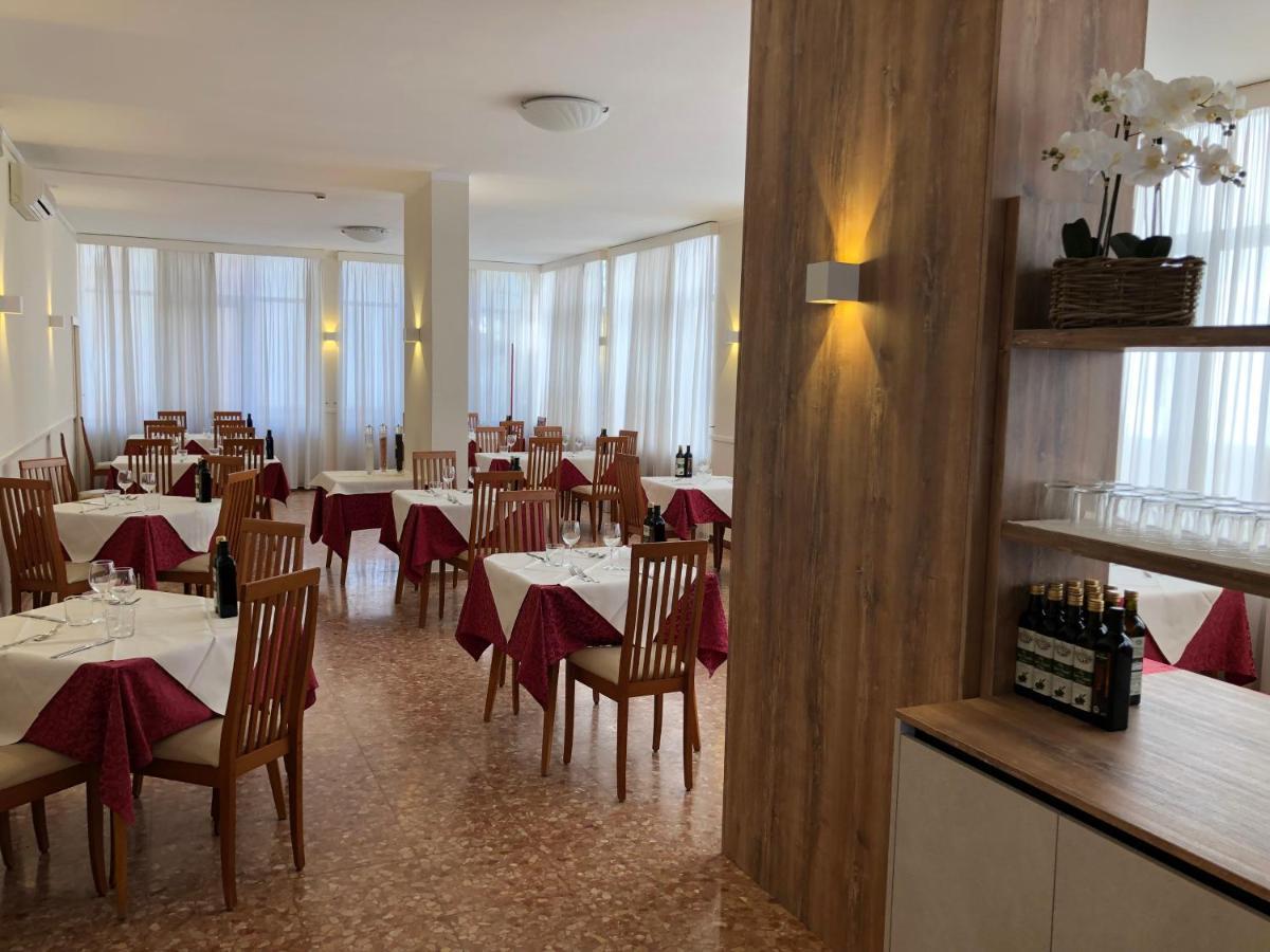 Hotel Karibe Bibione Ngoại thất bức ảnh